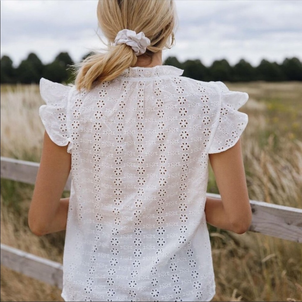 ARI - WHITE EYELET FLUTTER SLEEVE TOP - Picture 4 of 6